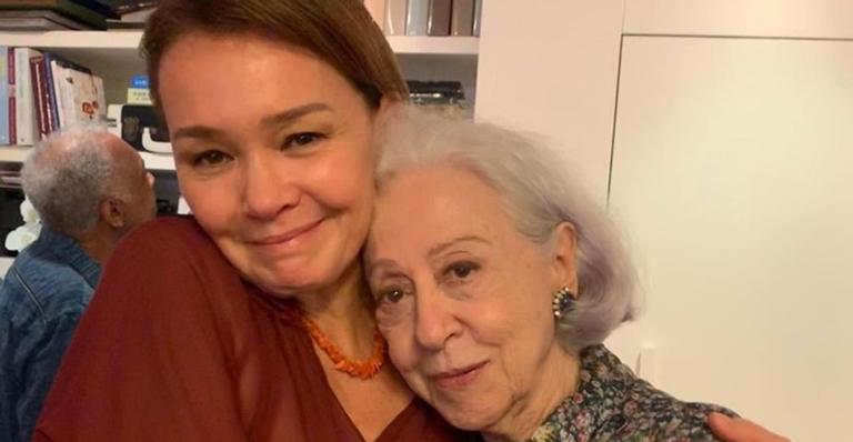 Julia Lemmertz presta linda homenagem de aniversário para Fernanda Montenegro