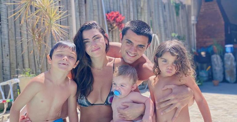 Mariana Uhlmann derrete corações com clique fofíssimo de seu filho, Vicente