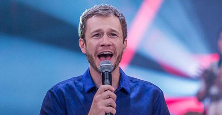 Tiago Leifert fala sobre nascimento de sua filha com Daiana Garbin: ”A qualquer momento”