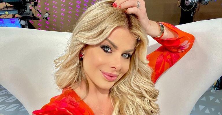 Karina Bacchi usa as redes para falar sobre os desafios da vida e manda recado motivacional