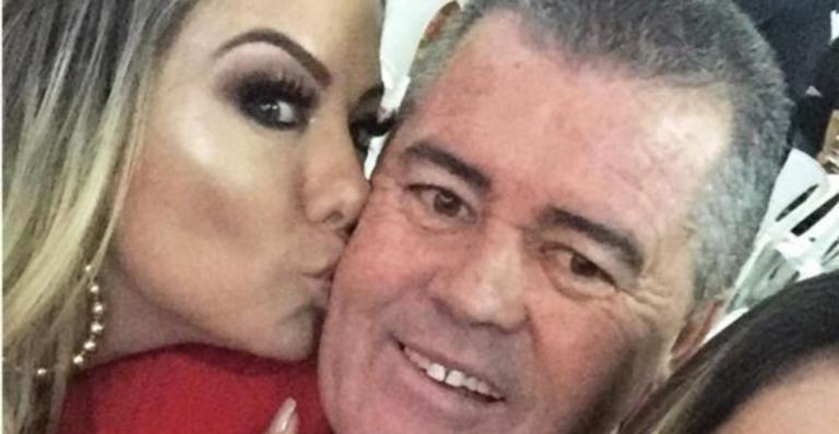 Poliana Rocha lamenta morte de compadre: ”Cuidaremos com muito amor da sua família”