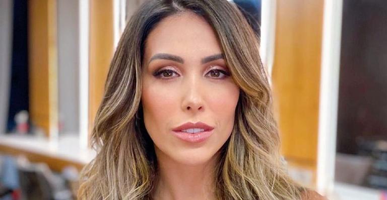 Bella Falconi mostra processo de remoção de tatuagem e brinca: ”Escute sua mãe, menina”