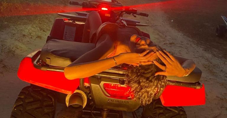 Bruna Marquezine compartilha cliques inéditos de sua viagem ao Ceará