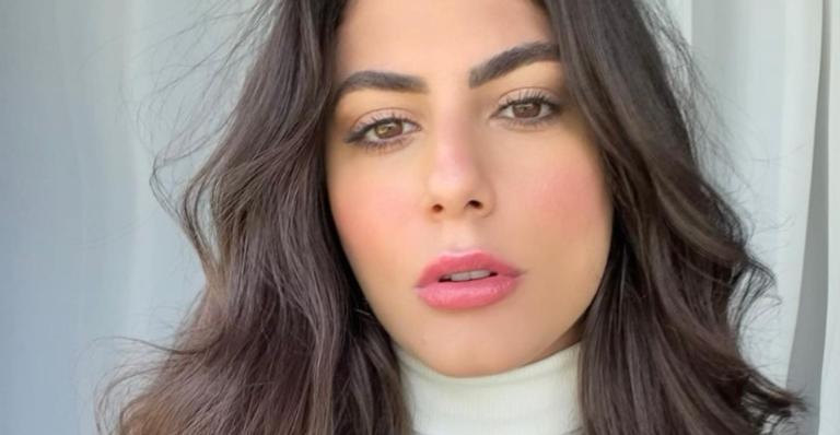 Ex-BBB Mari Gonzalez curte dia ensolarado e esbanja boa forma: ”Subiu a temperatura”