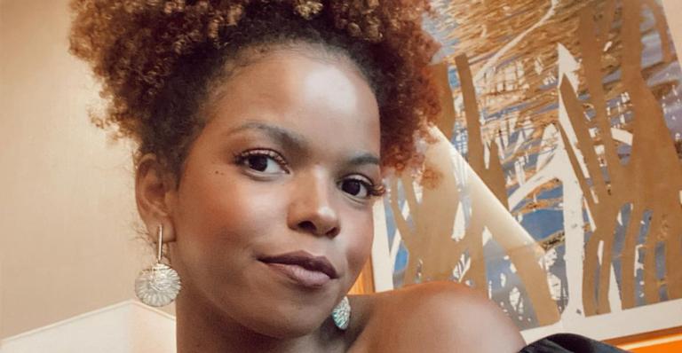 Em Salvador, Jeniffer Nascimento arranca elogios da web ao posar de biquíni: ”É muito maravilhosa”