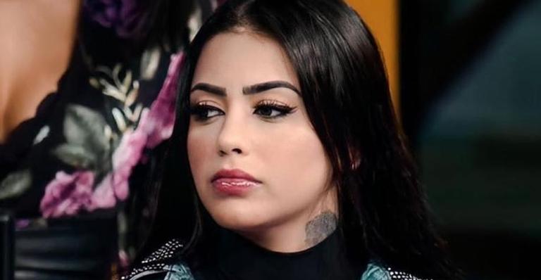 A Fazenda: Após formação da roça, Mirella passa mal e desmaia por estresse emocional