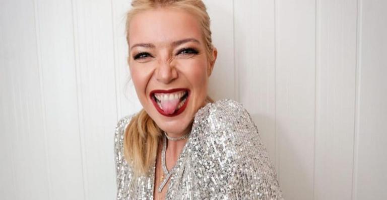 Luiza Possi exibe detalhes de produção bafônica e fãs elogiam: ”Gata”