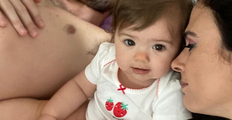 Tatá Werneck encanta ao postar cliques fofos da filha, Clara Maria: ”Te amo minha deusa”