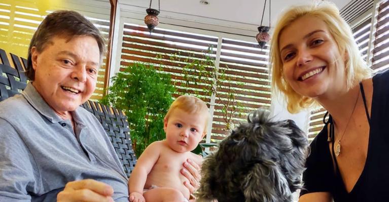 Luiza Possi curte dia ao lado do pai, Liber Gadelha, e fãs elogiam: ”Sou muito fã de vocês”