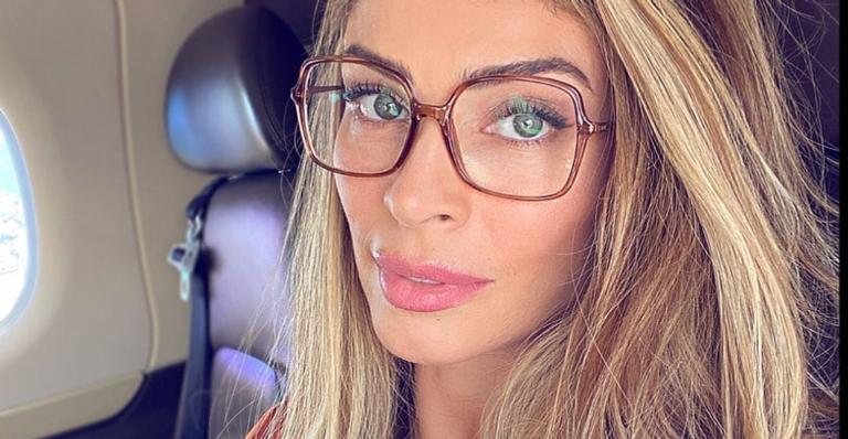 Grazi Massafera faz yoga do dia e impressiona com pose: ”Postura de escorpião”