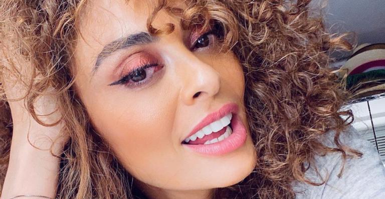 Juliana Paes arranca elogios da web ao surgir dançando música de Anitta: ”Arrasa demais”