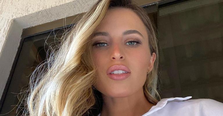 Grávida, Lorena Carvalho encanta a web ao exibir barrigão de 5 meses: ”Que mamãe gata”