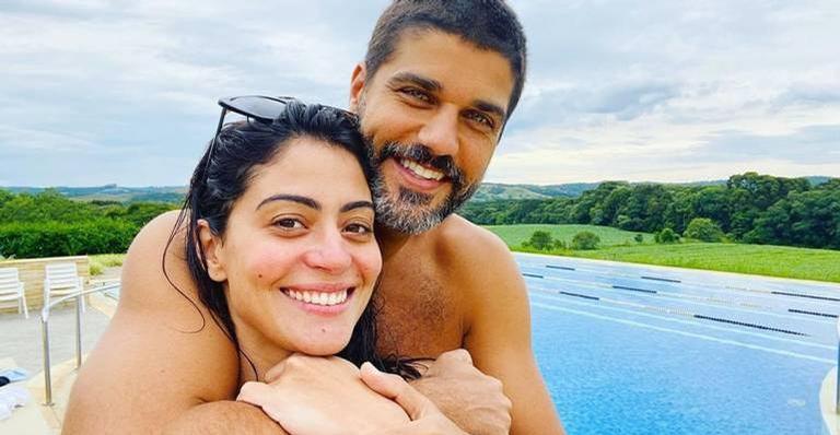 Carol Castro relembra momento de grude com o namorado, Bruno Cabrerizo: ”Saudades”