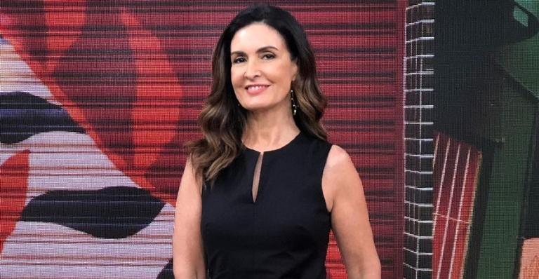 Fátima Bernardes relembra sequência de fotos modelando para o namorado e encanta os internautas