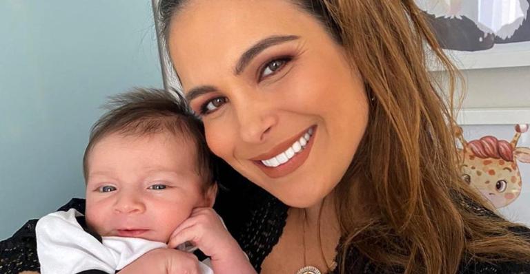 Kamilla Salgado se derrete ao posar coladinha com o filho, Bento: ”É muito amor!”