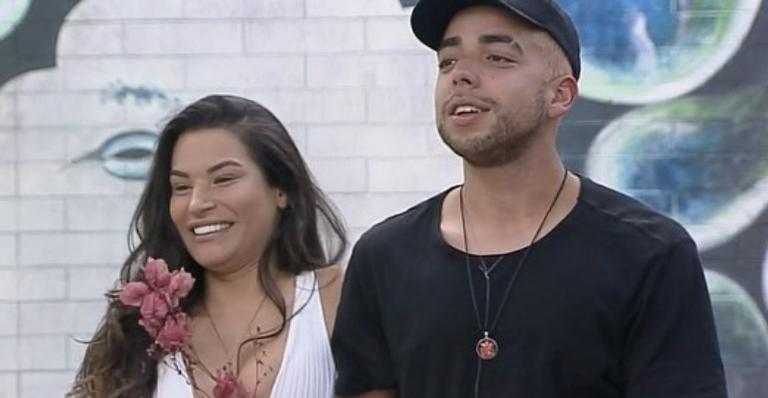 A Fazenda: Jojo Todynho celebra casamento de Raissa Barbosa e Lucas Maciel no reality