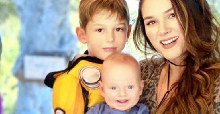 Fernanda Machado comemora o quinto mês do filho: ”Está passando rápido demais”