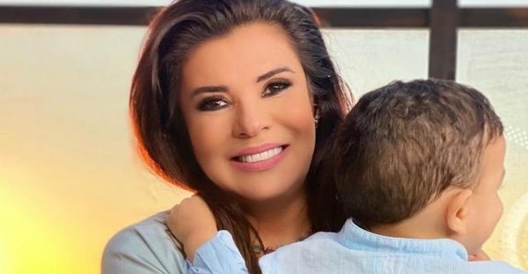 Mara Maravilha fala sobre ser mãe depois dos 50 anos: ”Estou amando”