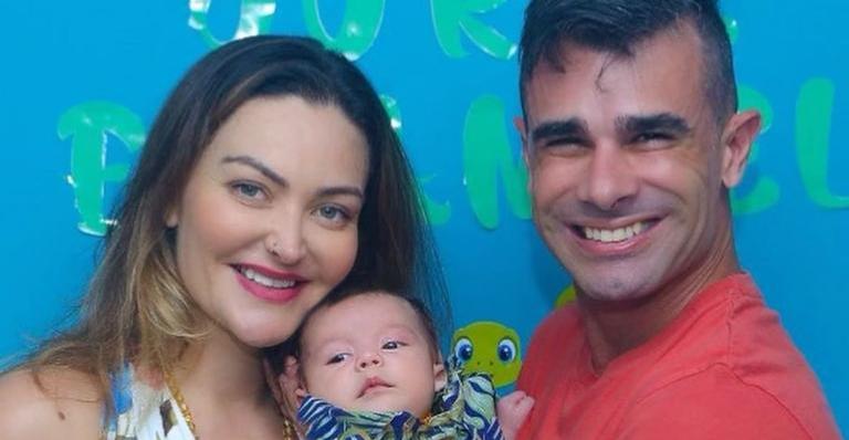 Com festinha temática, Laura Keller comemora 3 meses do filho, Jorge Emanuel: ”Meu tesourinho”