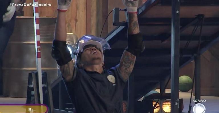 A Fazenda: Biel vence prova do fazendeiro; Juliano Ceglia, Mateus Carrieri e Tays Reis estão na roça