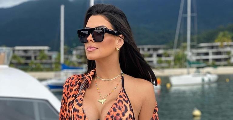 Ex-BBB Ivy Moraes posa de biquíni, exibe corpão e deixa fãs babando: ”Perfeita sem defeitos”