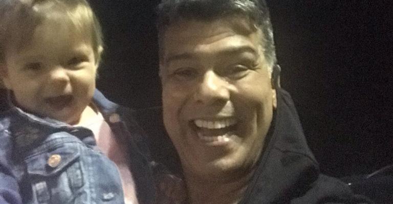 Mauricio Mattar posta vídeo fofo ao lado da filha, Ilha, em meio à natureza