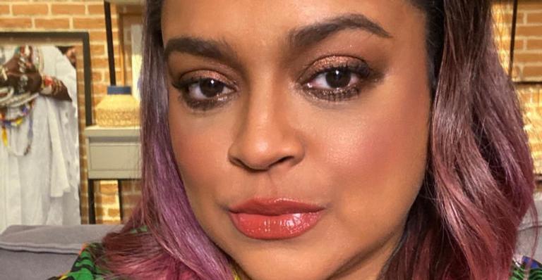 Preta Gil posa de lingerie e exibe bolsa grifada de mais de R$9mil: ”Perfeita”