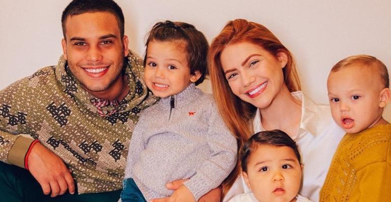 Sarah Poncio abre álbum de fotos do aniversário dos filhos, José e João