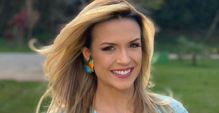 Beca Milano encanta os fãs com foto de sua infância: ”Que fofinha”