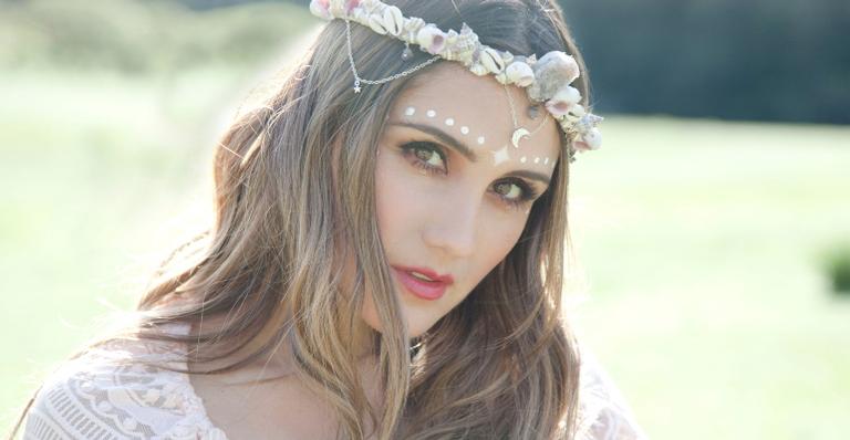 Grávida, Dulce Maria lança música inédita do projeto ‘Origen’ e fala sobre ausência na live do RBD