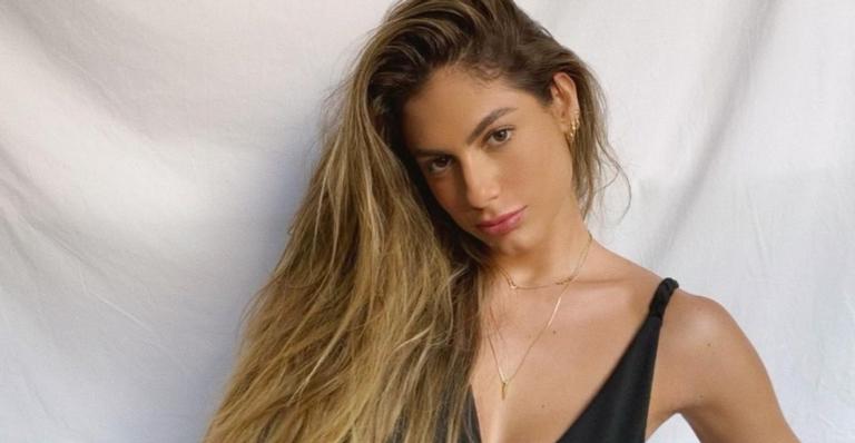 Ex-BBB Mari Gonzalez surge belíssima em clique de toalha e fãs elogiam: ”Luz que contagia”