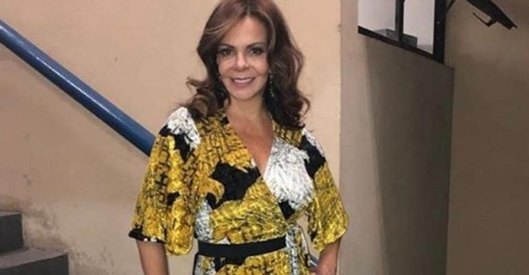 Sula Miranda assina contrato e vai atuar em nova novela da Record