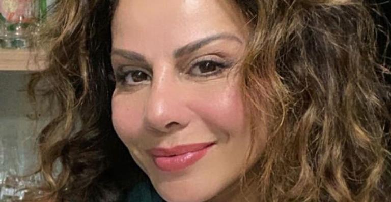 Viviane Araújo fala sobre ser considerada Rainha do Carnaval: ”Não me acho a melhor”