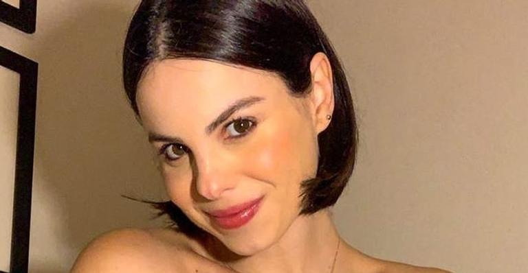 Sthefany Brito posta foto fofa com o filho recém-nascido, Antônio Enrico: ”Amor da mamãe”
