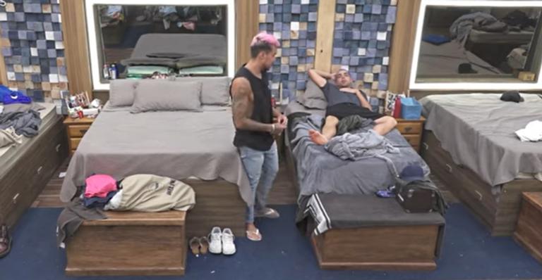 A Fazenda: Após discussão com Jojo, Lipe desabafa com Lucas: ”Tava tão bem humorado”