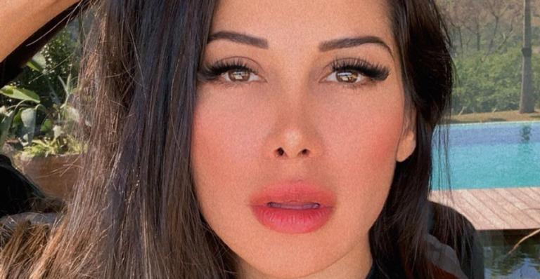 Mayra Cardi muda de visual e surge loiríssima na web: ”Estou em love”