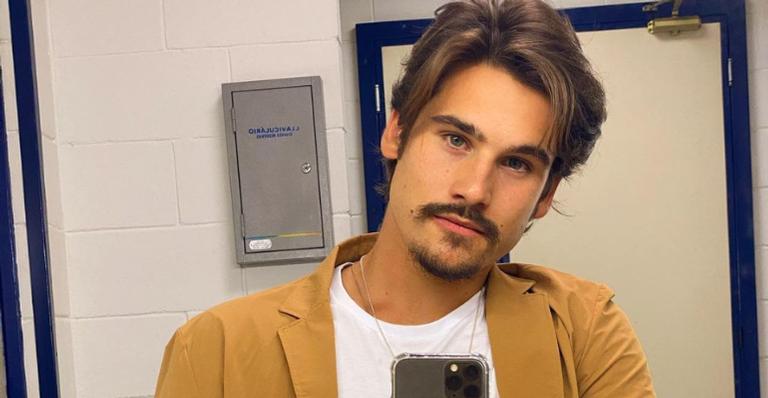 Nicolas Prattes relembra participação em ‘Terra Nostra’: ”Primeira aparição na TV”