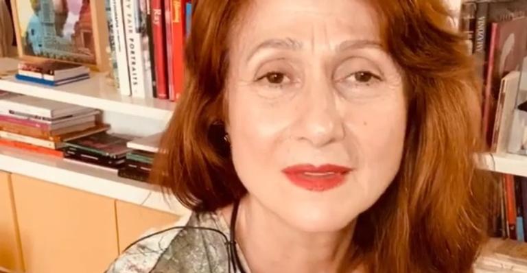Aos 67 anos, Zezé Polessa posa de biquíni e surpreende pela boa forma: ”Parece uma menininha”