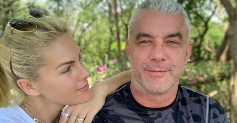 Ana Hickmann posa com o marido e manda mensagem de apoio: ”Você vai superar tudo isso”