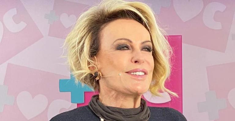 Ana Maria Braga aposta em look florido e se camufla no cenário do ‘Mais Você’