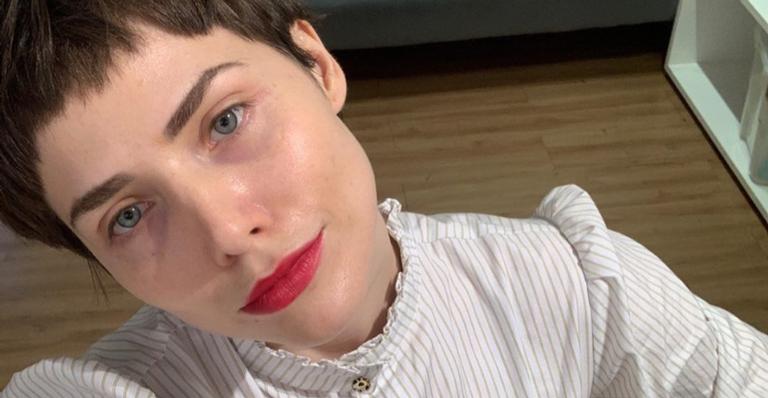 Leticia Colin diverte a web ao exibir visual inusitado: ”Se não for assim, eu nem vou”