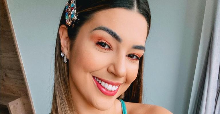 Vivian Amorim exibe make especial que fez para o Prêmio Multshow e recebe elogios: ”Que gata!”