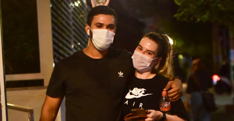 Fernanda Keulla é flagrada na academia com o namorado