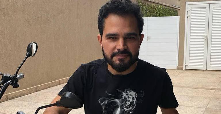 Luciano Camargo relembra clique antigo e presta bela homenagem à cunhada: ”Irmã de coração”