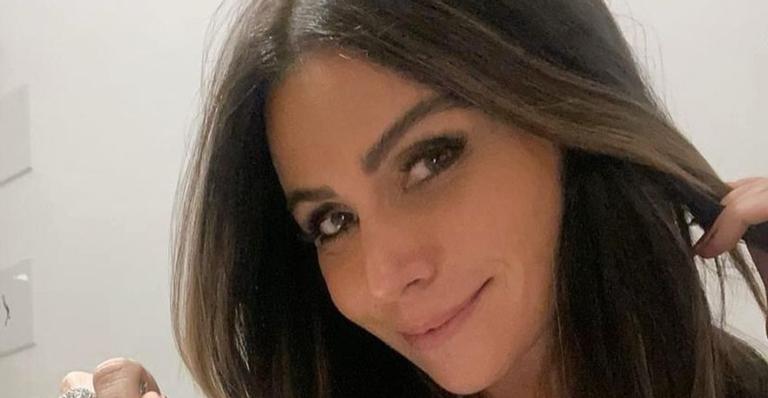 Aos 44 anos, Giovanna Antonelli ostenta corpão de biquíni e abdômen rouba a cena: ”Que corpo!”