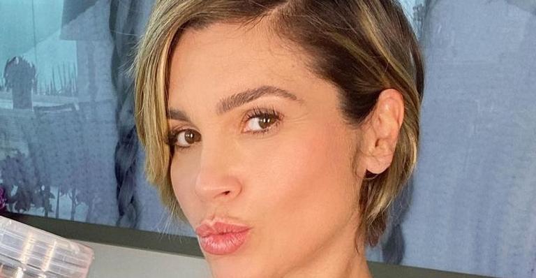 Flávia Alessandra renova o bronzeado de biquíni e exibe abdômen trincado: ”Parece uma pintura”