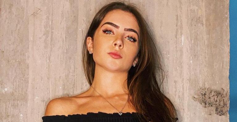Jade Picon aproveita passeio de barco e arranca elogios dos fãs: ”Maravilhosa”
