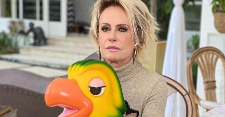 Ana Maria Braga emociona ao lembrar Louro José: ”Como não chorar de saudade?”