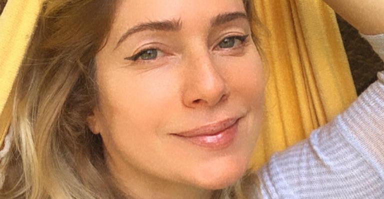 Leticia Spiller surge belíssima em ensaio fotográfico e fãs não dispensam elogios