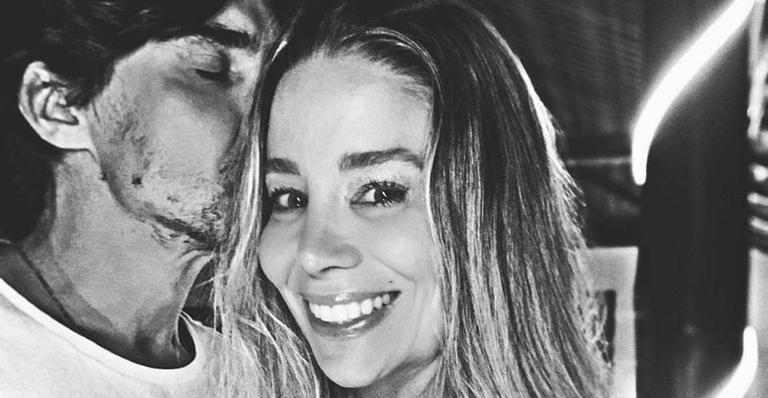 No aniversário de André Gonçalves, Danielle Winits faz declaração romântica